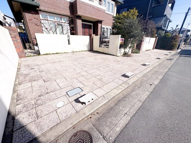 和歌山市東高松3丁目の駐車場