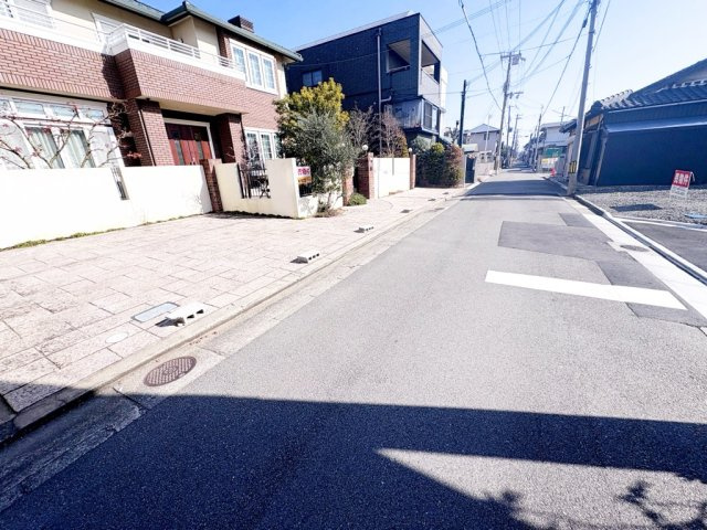 和歌山市東高松3丁目の前面道路含む現地写真