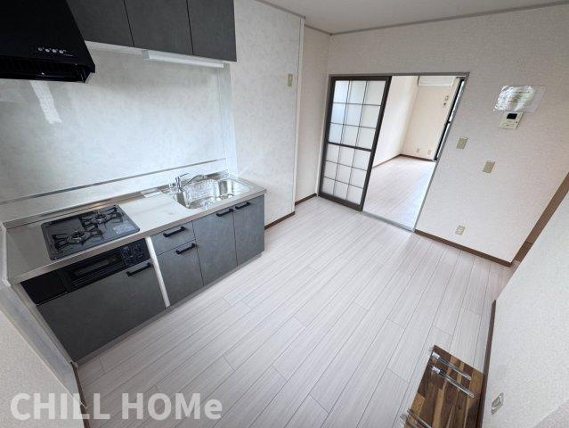 メゾン・ド・カメリアの居間・リビング|他社様掲載物件もまとめてご紹介、ご案内可能です(^^)/