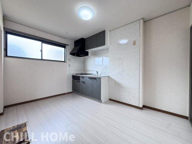 メゾン・ド・カメリアの居間・リビング|他社様掲載物件もまとめてご紹介、ご案内可能です(^^)/