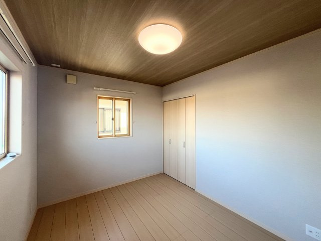 大崎市古川大奥防の洋室|使い勝手のいい洋室です
