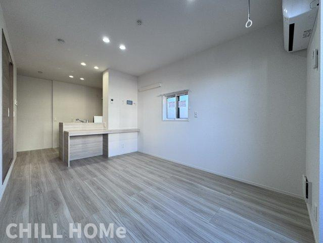 La Maison 表町の居間・リビング|他社様掲載物件もまとめてご紹介、ご案内可能です(^^)/