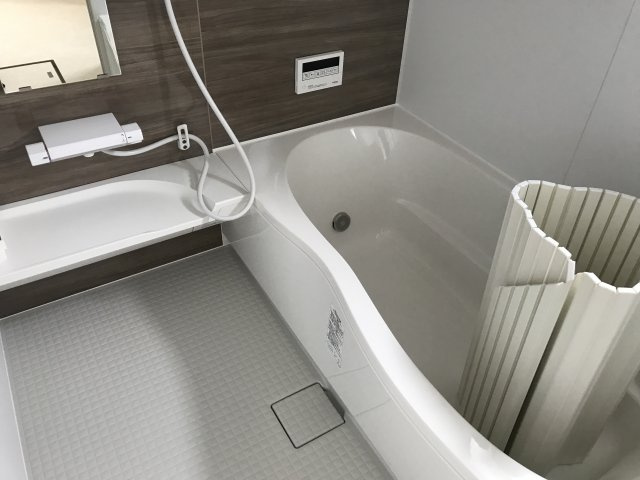 星が浦大通1テラスハウスAの浴室