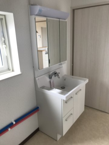 星が浦大通1テラスハウスAの独立洗面台