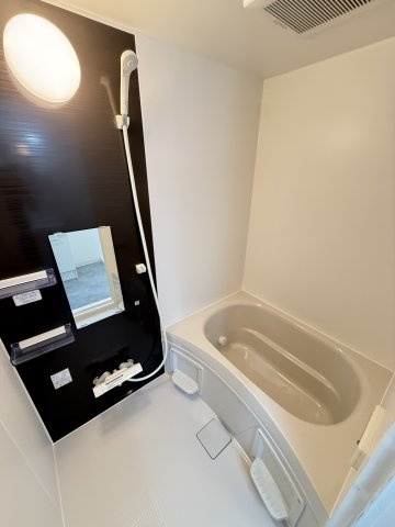 クローバーハイツ岩出の浴室