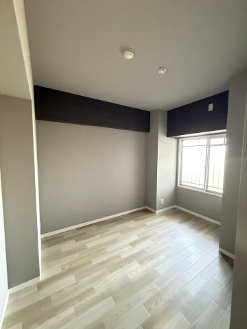 クローバーハイツ岩出の洋室