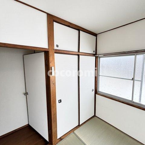 緑町車庫付きテラスの収納