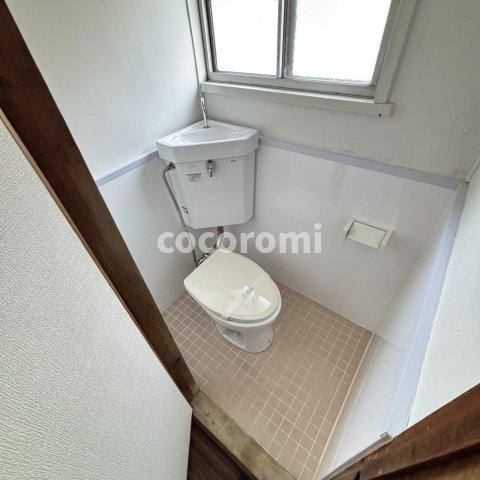 緑町車庫付きテラスのトイレ