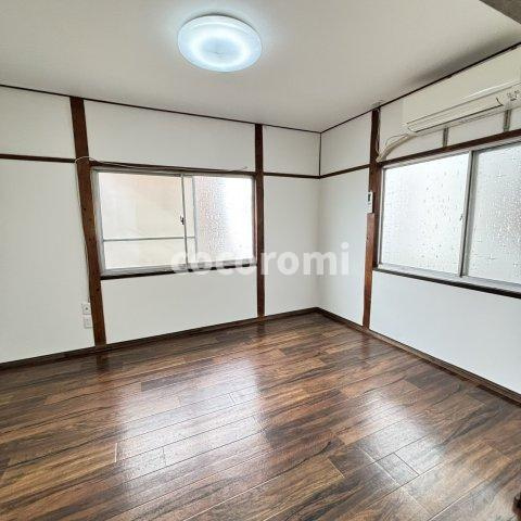 緑町車庫付きテラスの内装