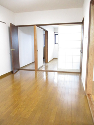 【洋室】 | メゾンK&AⅡ A