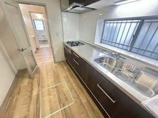 【キッチン】 | 千葉市花見川区犢橋町　千葉都市モノレール「スポーツセンター」駅 | 美しく＆使いやすい。奥様想いのキッチン空間温もりを醸し出すカキッチンは料理の為の配慮を散りばめられた仕様。