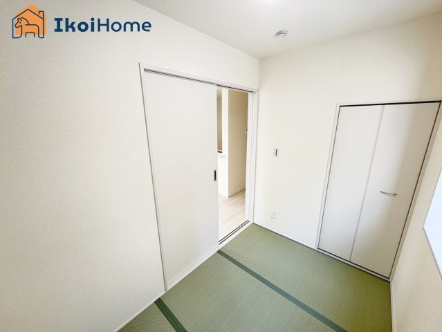 明石市魚住町金ケ崎　新築戸建の内装|◆同社施工例◆オプションで、より一層フローリングを強くする10年保証のコーティングもございます。