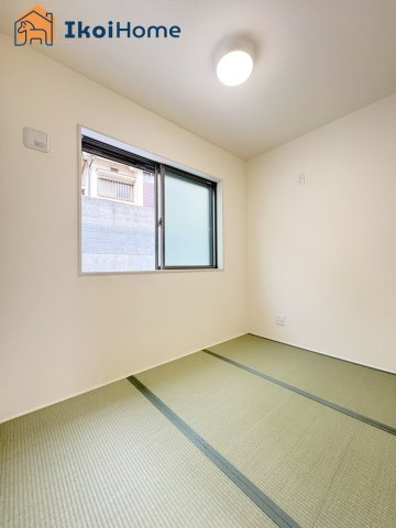 明石市魚住町金ケ崎　新築戸建の内装|◆同社施工例◆全居室ペアガラス標準装備。一般の窓ガラスに比べ、２倍の断熱効果があります。