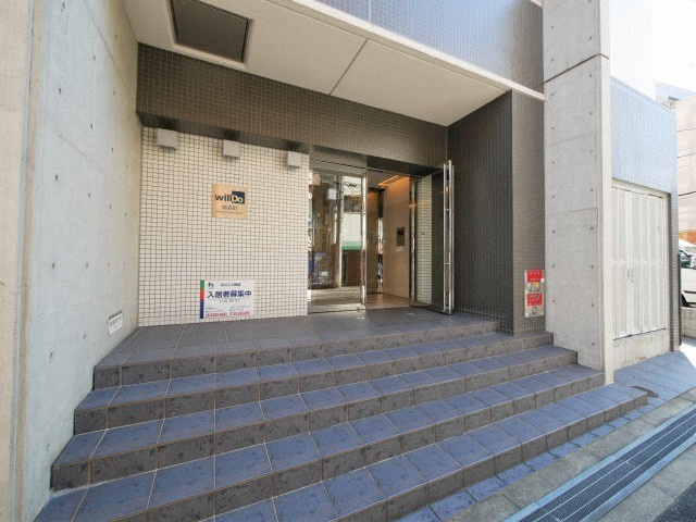 willDo南森町のエントランス