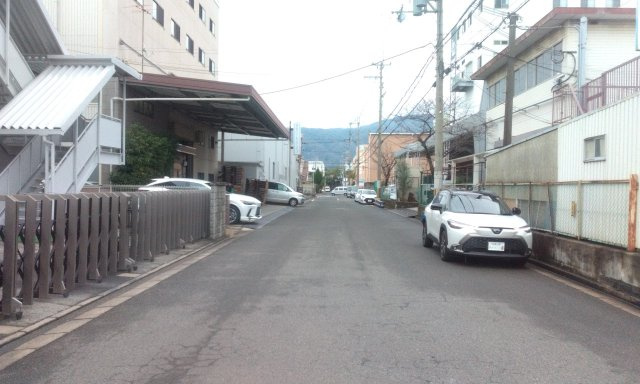 東大阪市加納4丁目貸工場倉庫132万円の駐車場