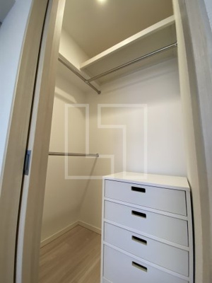 【収納】 | パークアクシス本町 | パークアクシス本町　ウォークインクローゼット