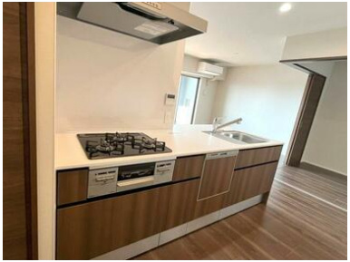 熊本市西区春日２丁目の賃貸マンションのキッチン