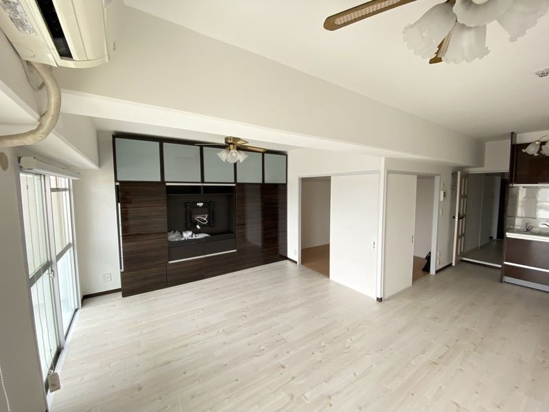 ファミール守口の居間・リビング