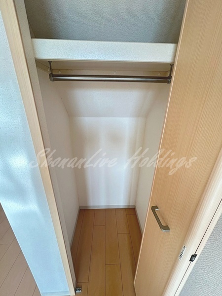 茅ヶ崎市香川４丁目の賃貸マンションの収納