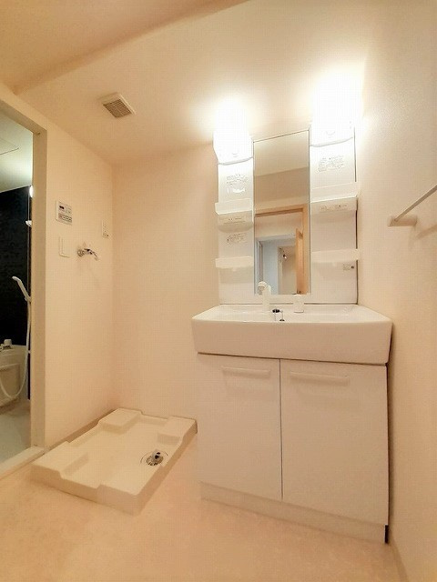 茅ヶ崎市香川４丁目の賃貸マンションの洗面所