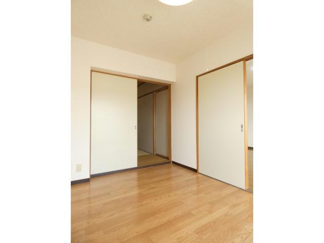 171マンションAの洋室