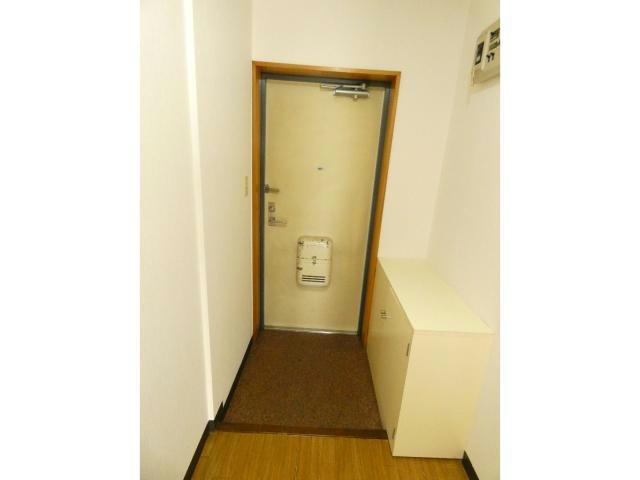171マンションAの玄関