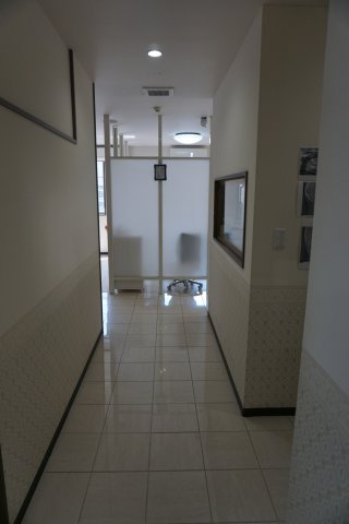 草加市氷川町店舗3階のロビー