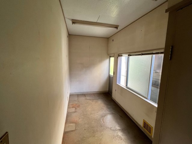 大日丘町2丁目店舗事務所の内装