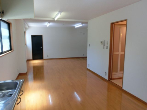 ミラージュ食満の居間・リビング