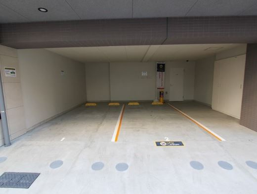 アイル両国弐番館の駐車場