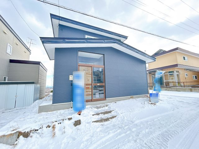 【外観】 | 網走市向陽ヶ丘３丁目３ー２１　中古売家 | 価格には消費税、リフォーム費用を含みます。