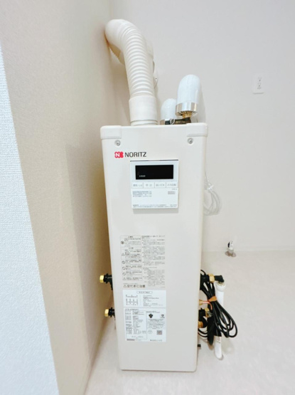 【発電・温水設備】 | 網走市向陽ヶ丘３丁目３ー２１　中古売家 | 【リフォーム後】給湯器は新品に交換予定です。自身で交換するとそれなりに費用がかかるので新品だと安心です。
