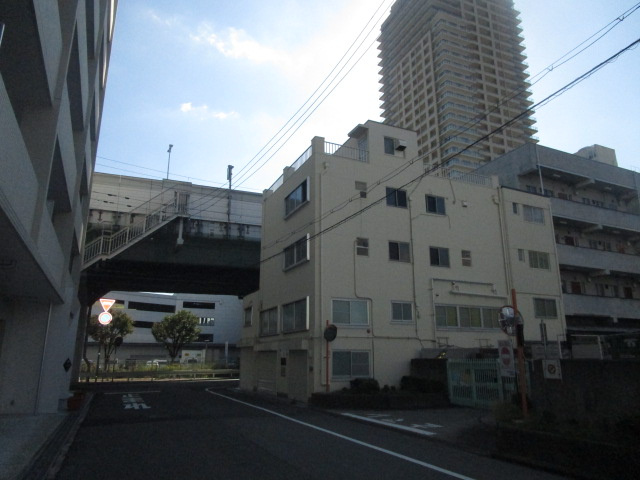 神戸市中央区脇浜町３丁目の倉庫