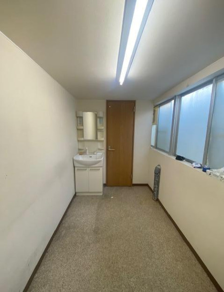 神戸市中央区脇浜町３丁目の倉庫