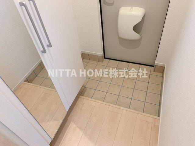 ザ　カルムスペース　ササヤマ２の玄関|十分なスペースの玄関です♪