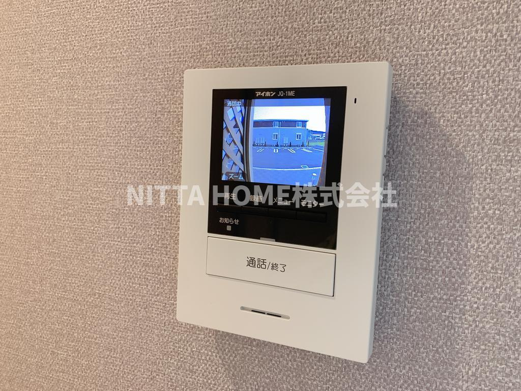 ザ　カルムスペース　ササヤマ２のセキュリティ|顔を見て会話ができるＴＶインターホン◎