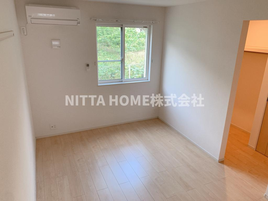 ザ　カルムスペース　ササヤマ２の洋室|こちらの洋室は６帖です★