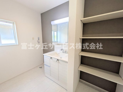 【脱衣所】 | 磐田市国府台 3期 新築一戸建て 1号棟 | 脱衣場です