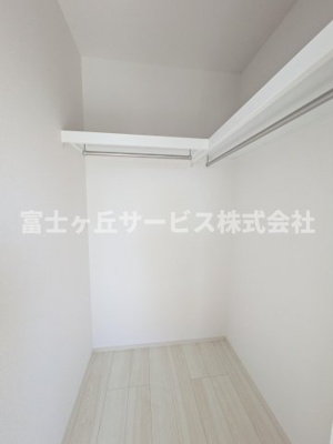 【その他】 | 磐田市国府台 3期 新築一戸建て 2号棟 | ウォークインクローゼットです