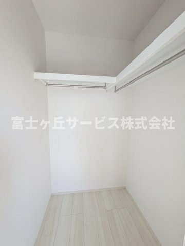 【その他】 | 磐田市国府台 3期 新築一戸建て 2号棟 | ウォークインクローゼットです