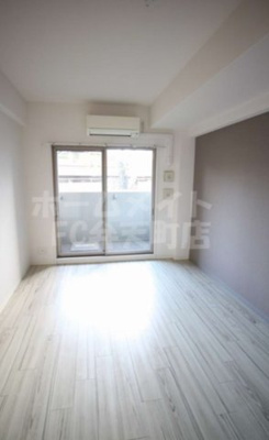 【居間・リビング】 | エスリード弁天町パークプレイス | 居間です