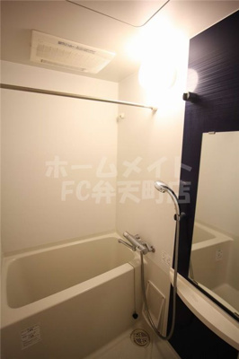 【浴室】 | エスリード弁天町パークプレイス | コンパクトで使いやすいお風呂です