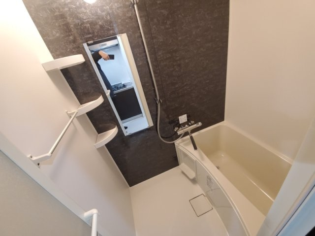 グランクオール三軒茶屋の浴室