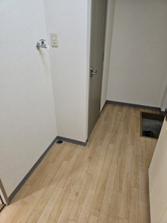 【洋室】 | WINS 弐番館