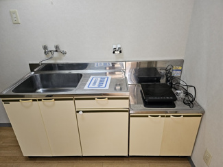 【キッチン】 | WINS 弐番館 | 1口IHコンロ付き。ガスコンロも設置可能です。