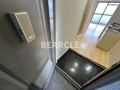 【玄関】 | メゾンプリムローズ