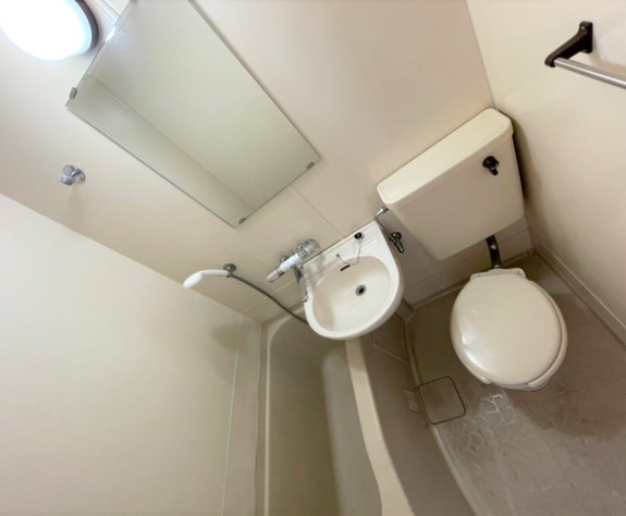 メゾン・ド・レクトゥールの浴室|日々の暮らしに欠かせないお風呂です