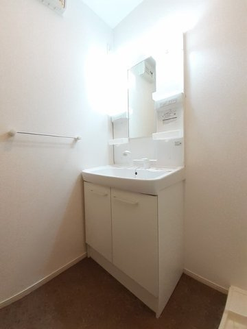 フォレストガーデンＣの洗面所