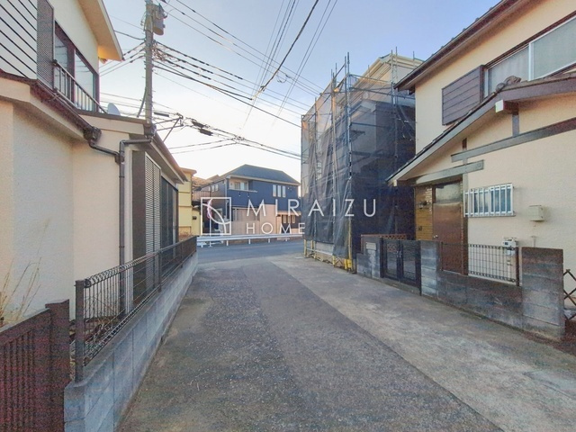 【前面道路含む現地写真】 | 日当たりの良いお家は嬉しいですよね。それぞれ価値観が分かれる箇所です、実際に内覧して日当たりの心地よさをご体感下さいね♪