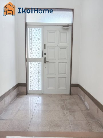 神戸市西区上新地2丁目　中古戸建の玄関|【ホームページに現地動画掲載中】●年中無休：当日予約可●玄関は広々しており収納等置いていただけます！